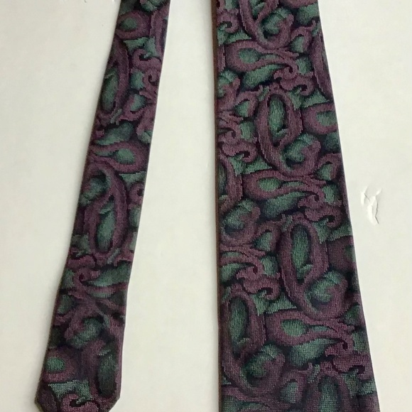 Charvet Place Vendome dark colours print  Soie/ silk tie made in France 🇫🇷 - Picture 5 of 7
